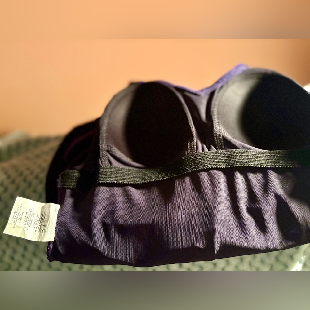 🩱🩱Purple Ruched Women’s Swimsuit Sz 14 Tummy Control, Unbranded. GUC 🩱🩱 - Picture 7 of 9